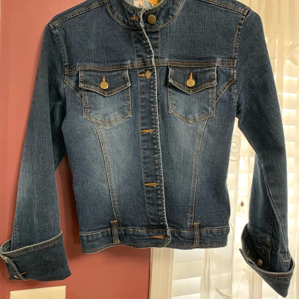 Denim - Picture 2 of 4